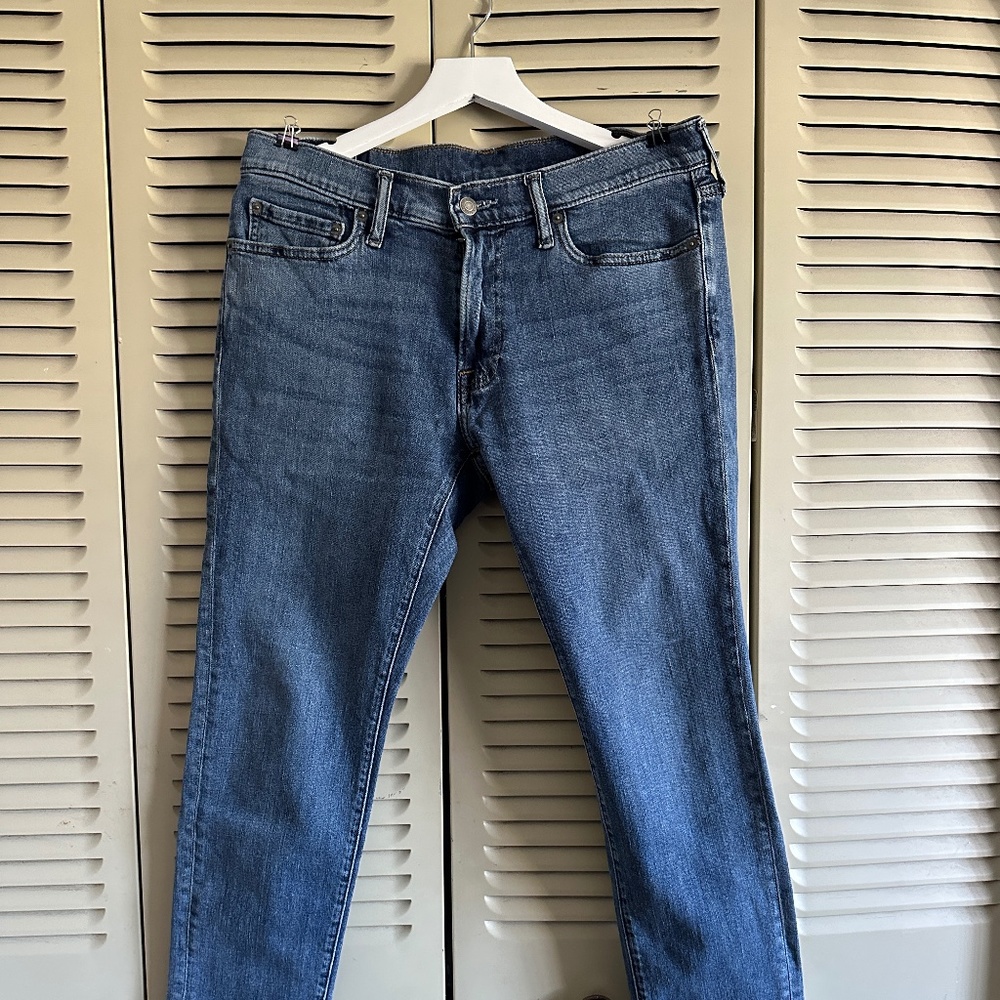 Aber Crombie and Fitch  Men's Jeans 32-30
